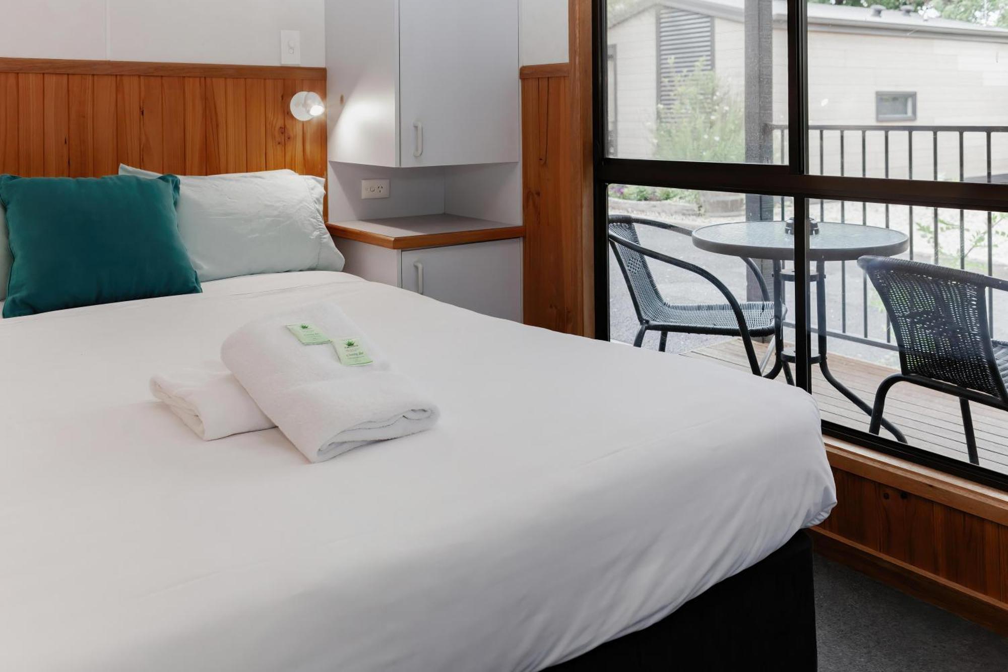Big4 Albury Tourist Park Hotel Exterior photo